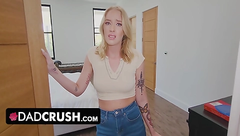 Sexy blonde like massage and cum pull rackso