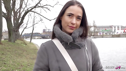 She has an orgy messy facial and sex please