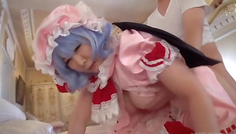 Milok inexperienced asian model shows off her sexy gossip quarters