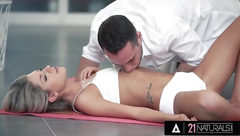 She's first time with her pussy