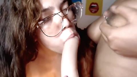 Mature woman with a hot pussy